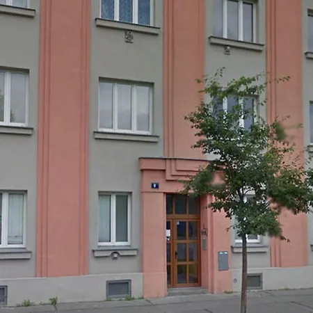 Appartamento Argentinská 8 Praga